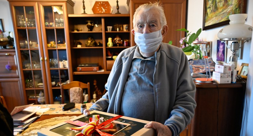 Tuż przed Bożym Narodzeniem białostoccy seniorzy dostali pomoc