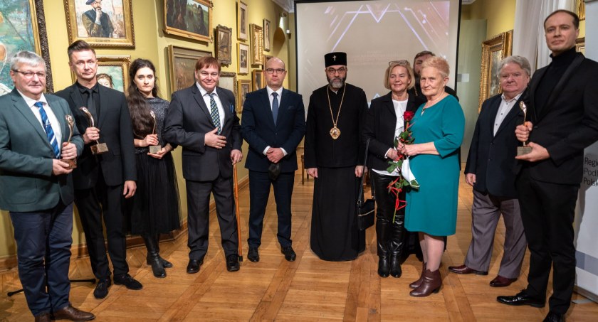 Ludzie kultury nagrodzeni przez marszałka
