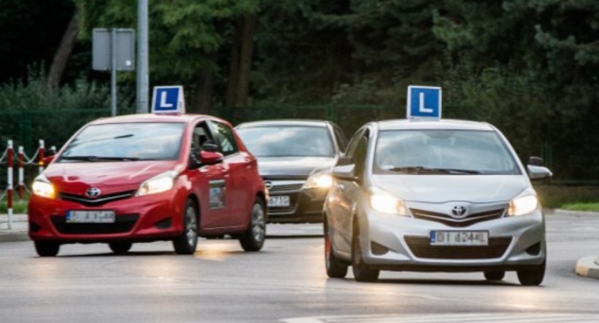 Najkrócej na egzamin na prawo jazdy czeka się w Białymstoku