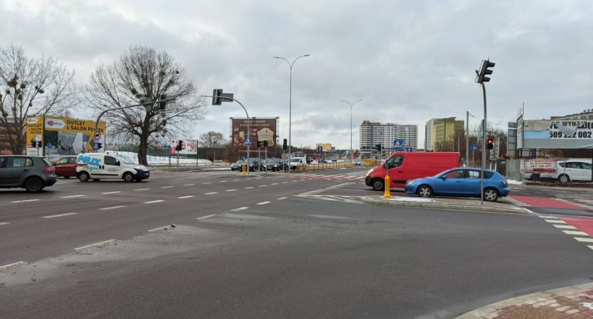 Można już bez przeszkód jeździć aleją Tysiąclecia Państwa Polskiego