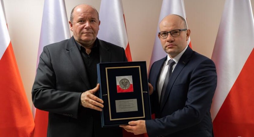 Za dobrą współpracę podziękował marszałkowi województwa dyrektor IPN