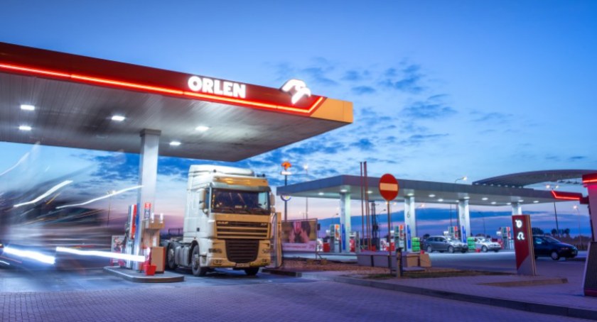 Obajtek się nie patyczkuje. Orlen wypowiada umowy stacjom manipulującym cenami paliw