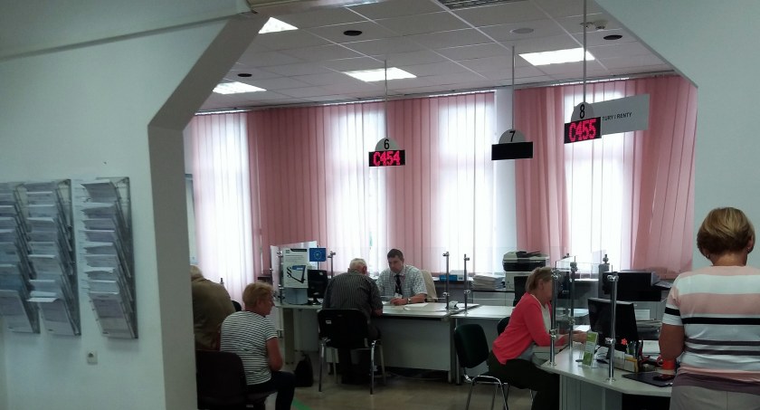 W tym roku zmiany w terminach opłacania składek. Sprawdź, do kiedy zrobić przelew