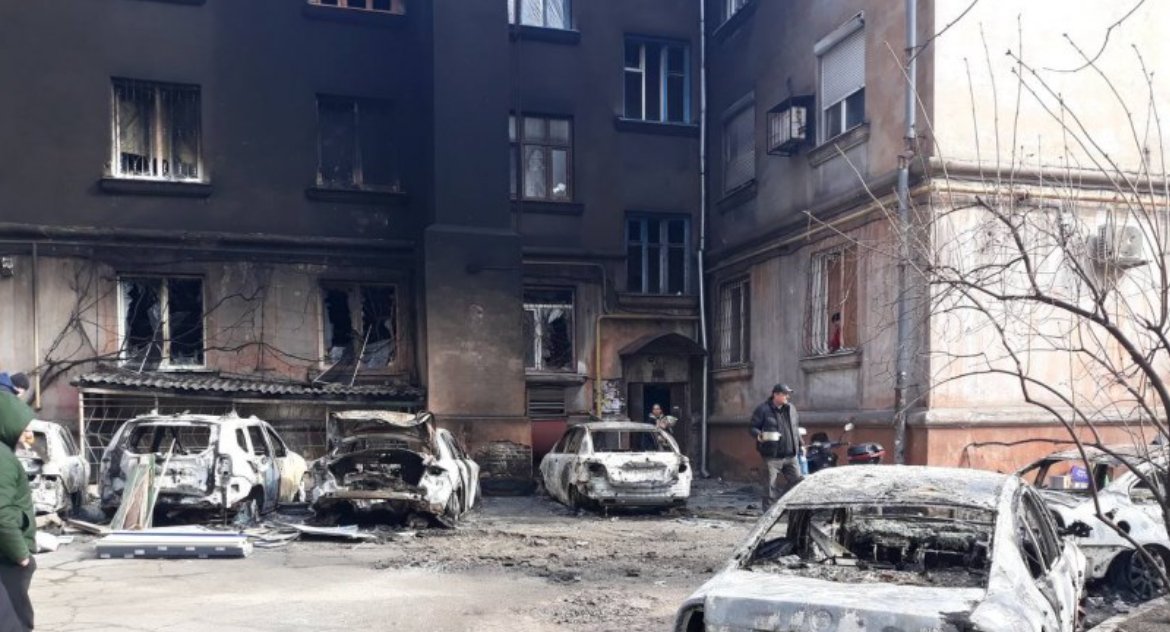 Dramat ukraińskich miast - Rosjanie nie oszczędzają szkół, szpitali i budynków mieszkalnych