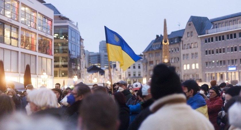 Uważajcie komu wpłacacie pieniądze na pomoc Ukrainie. Jest wiele fałszywych zbiórek