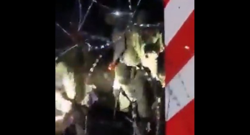 Służby białoruskie brutalnie wpychały migrantów na druty kolczaste. Polska Straż Graniczna żąda wyjaśnień
