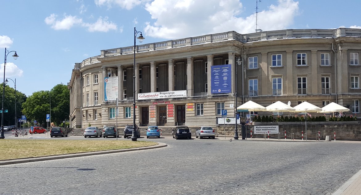 Trzy nieruchomości Uniwersytetu w Białymstoku idą pod młotek. Wśród nich jest także dawny dom partii