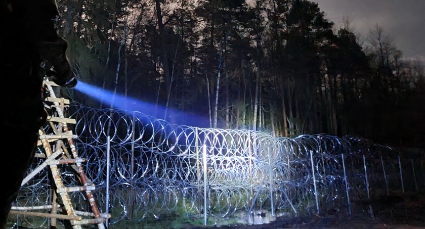 Kilkanaście serwisów zniknęło z sieci na wniosek ABW. Wyjaśniał to dziś wiceminister Maciej Wąsik