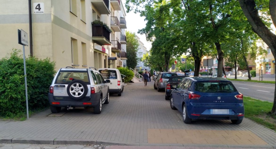 Parkujo jak umio? Czy tam, gdzie jest jakieś miejsce?