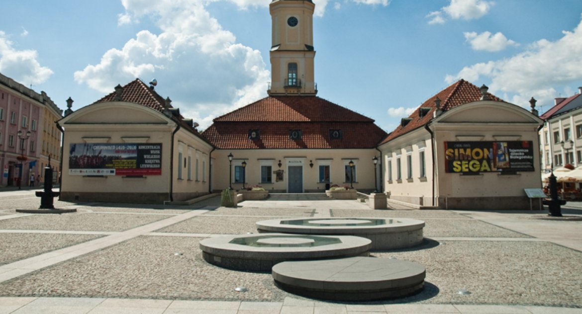 Szklanych kręgów nikt na razie nie będzie remontował. Tłumaczenie prezydenta jest takie samo jak zwykle