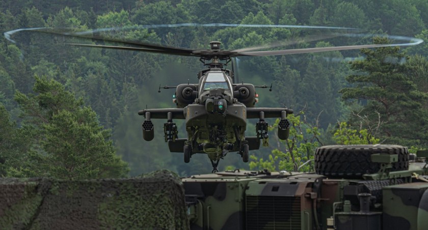 Wschodnia flanka NATO ma być wzmocniona. Przybyć ma więcej żołnierzy
