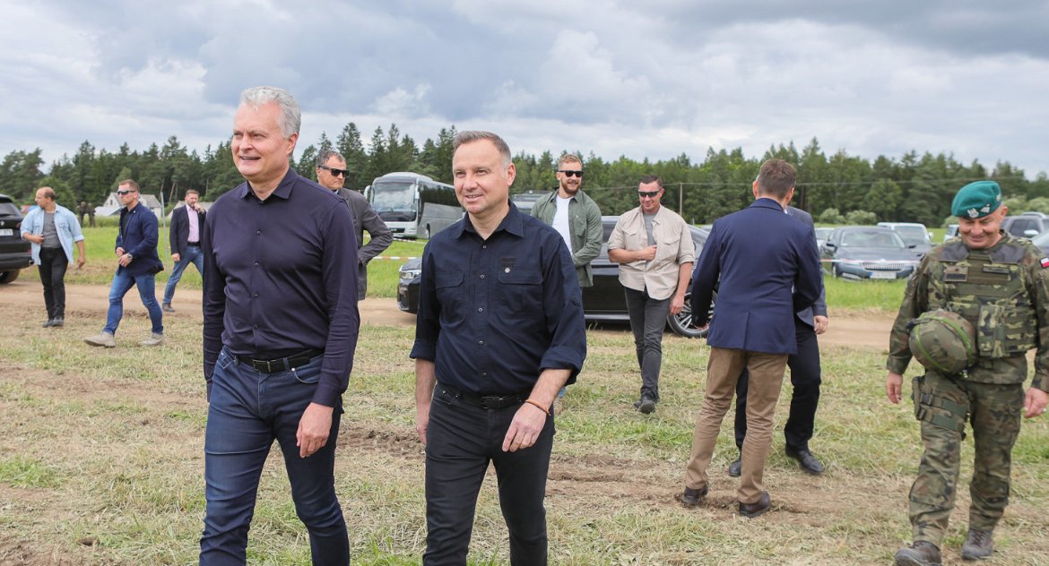 Prezydenci Polski i Litwy na Przesmyku Suwalskim. To najsilniej obecnie strzeżone miejsce w Europie dzięki wojskom NATO