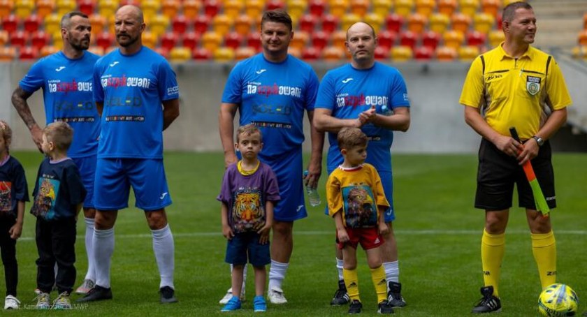 Na stadionie miejskim się zmagali muzycy, sportowcy, ludzie mediów i politycy. Wszystko w szczytnym celu