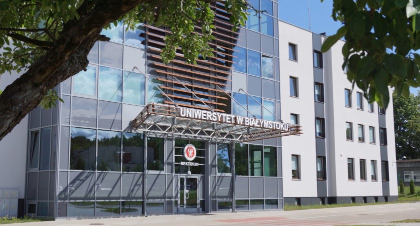 Zdolni białostoccy badacze ze stypendiami - co miesiąc 5,4 tys. zł