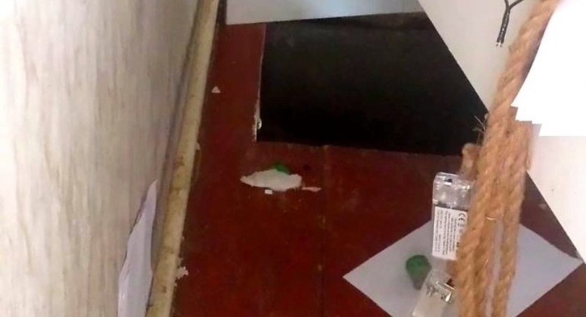 Zamiast w dziurze w podłodze, spędzi w więzieniu 30 miesięcy