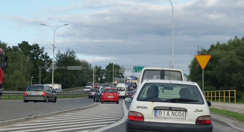 Firmy kupują w Polsce nawet co piąte auto