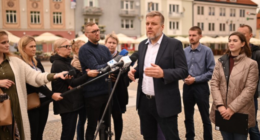 Adrian Zandberg: Rząd zgrzeszył w sprawie płacy minimalnej