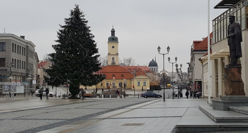 Na Rynku Kościuszki znów stanie miejska choinka. Będzie kosztowała prawie 50 tysięcy