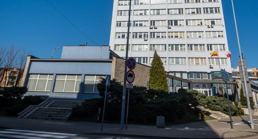 Białostoczanie potrzebujący węgla na zimę powinni złożyć w tej sprawie deklarację w Urzędzie Miejskim