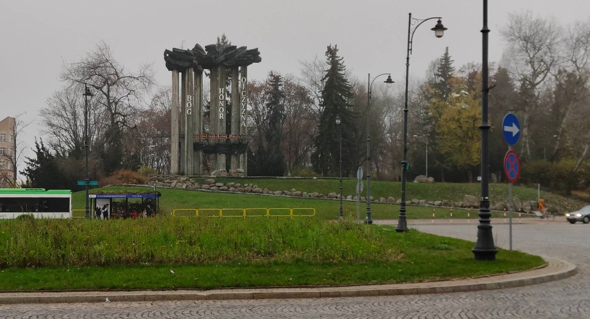 Pomnik Obrońców Ziemi Białostockiej będzie przebudowany. Zmieni się także otoczenie wokół pomnika