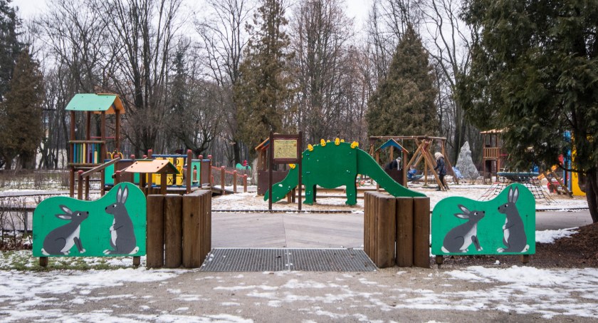 Plac zabaw na Plantach przejdzie modernizację. Zaplanowana jest też budowa nowej toalety publicznej