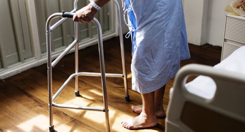 Dowiedz się jak wspierać bliskich, jeśli w rodzinie pojawi się choroba Alzheimera