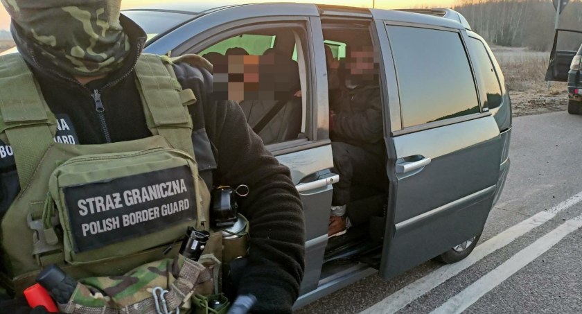Niemcy przekazali do Polski kolejnych cudzoziemców, którzy wcześniej nielegalnie przedarli się do Polski z Białorusi