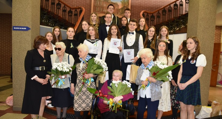 Świetnie wypadły reprezentantki województwa podlaskiego na konkursie recytatorskim