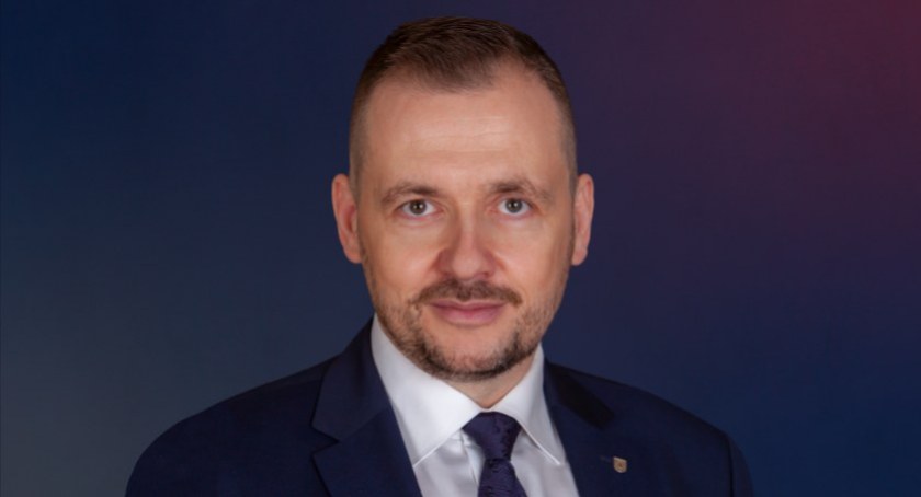 Prof. Maciej Perkowski uhonorowany za znaczące osiągnięcia w zakresie działalności dydaktycznej