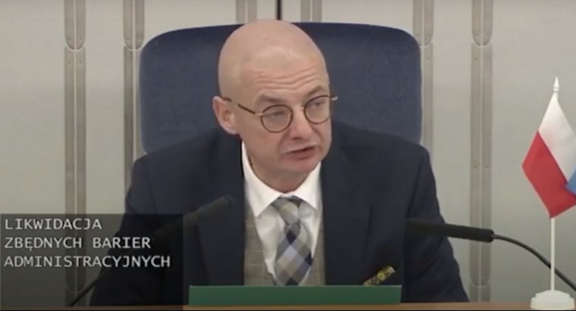 Czy Michał Kamiński zostanie ukarany? Po kontrowersyjnym zachowaniu jest wniosek do marszałka Senatu