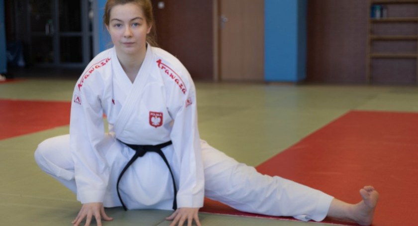 Przywozi na Podlasie kolejne medale z zawodów karate kumite. Studiuje budownictwo 