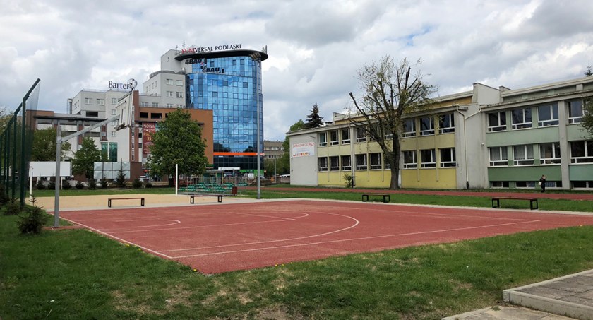 Szkoła nr 9 najbardziej obleganą placówką w Białymstoku