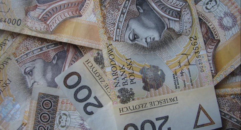 Trzynaste emerytury płyną do podlaskich emerytów