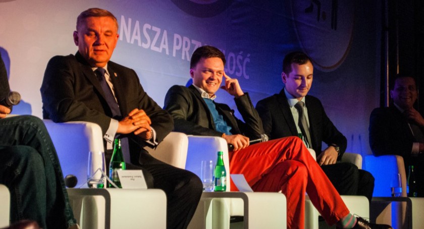 Tadeusz Truskolaski lansował się na Szymonie Hołowni przed wyborami samorządowymi. Teraz mówi, że przynosi wstyd dla Białegostoku