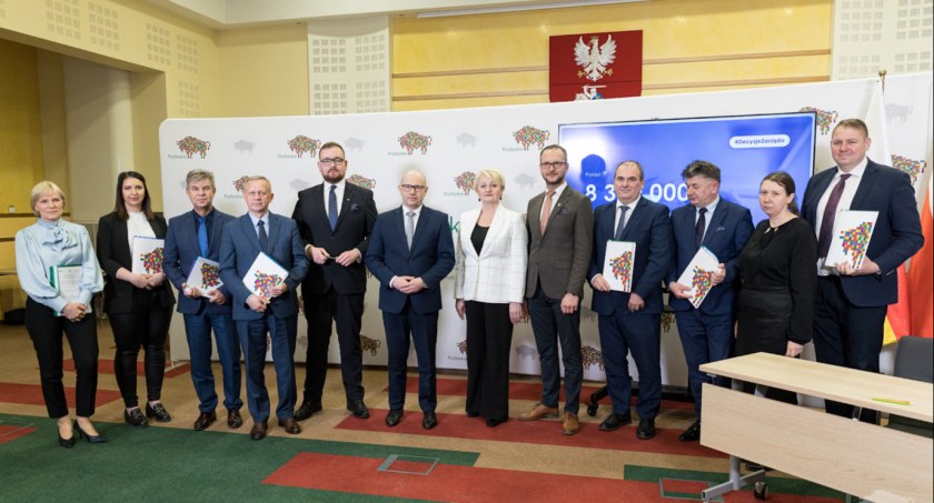 Zarząd Województwa przeznaczył na rozwój usług elektronicznych w podlaskich samorządach ponad 8 mln złotych