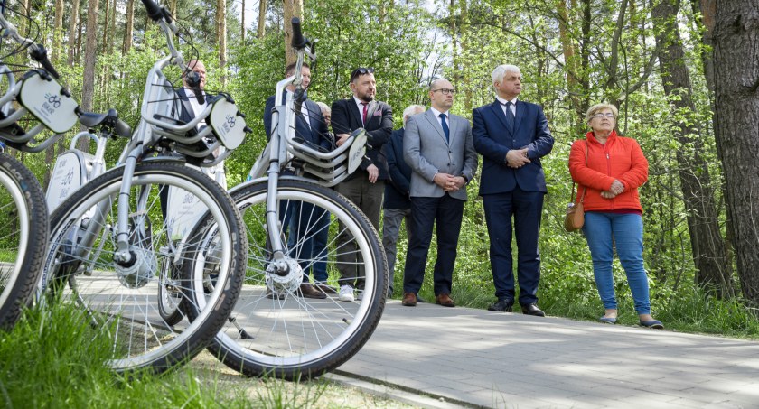 Nową ścieżką rowerową można jechać z Grabówki do Białegostoku i z powrotem