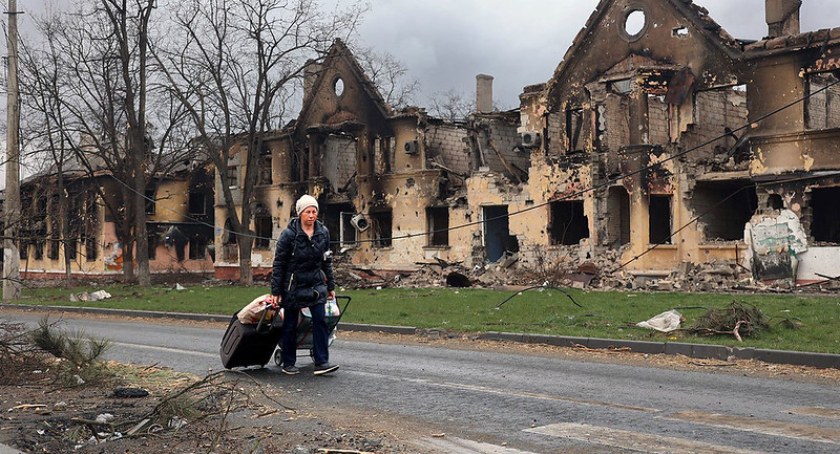 W Mariupolu rosyjscy okupanci zburzyli ponad 300 budynków mieszkalnych. Planują wyburzyć kolejnych 700 domów
