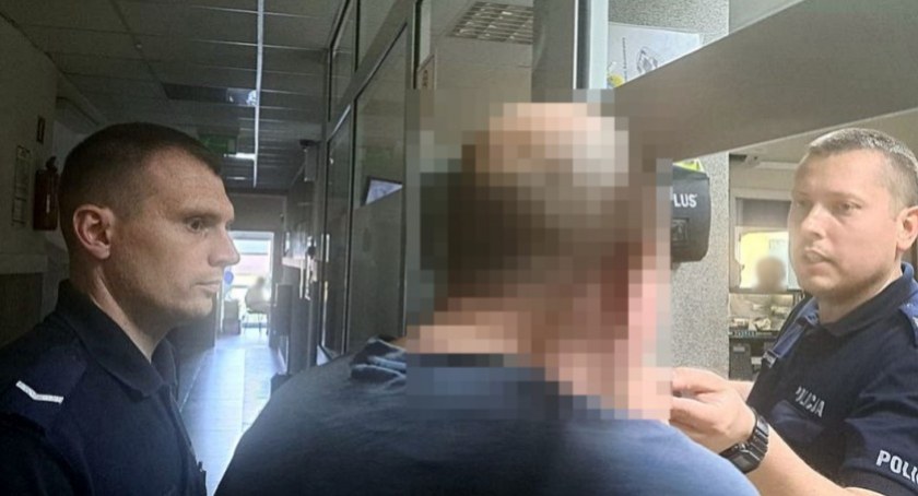 Skrajna nieodpowiedzialność. Dwaj kierowcy zostali zatrzymani. Mieli ponad 3 promile alkoholu w organizmie