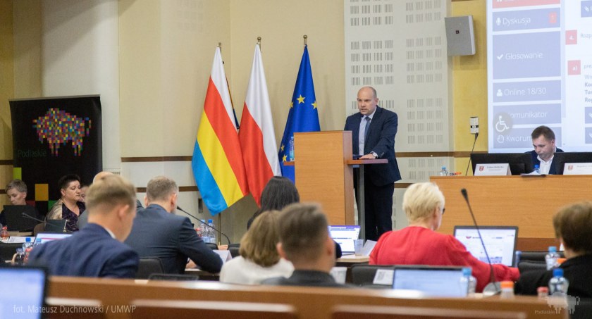 Radni sejmiku województwa wystawili pozytywną ocenę zarządowi województwa i marszałkowi