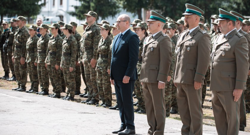 Za Zasługi dla Straży Granicznej Srebrnym Medalem odznaczony został marszałek województwa podlaskiego