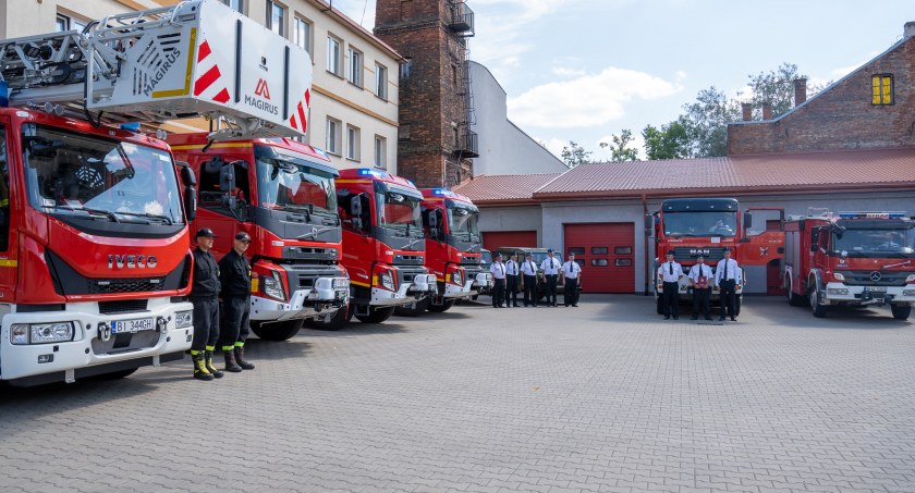Jednostki Straży Pożarnej z naszego regionu otrzymały dotację i wozy