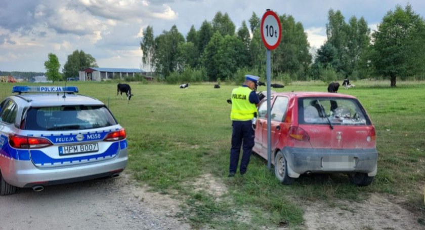 Policjanci musieli być w szoku, kiedy zobaczyli kierowcę, którego zatrzymali po pościgu