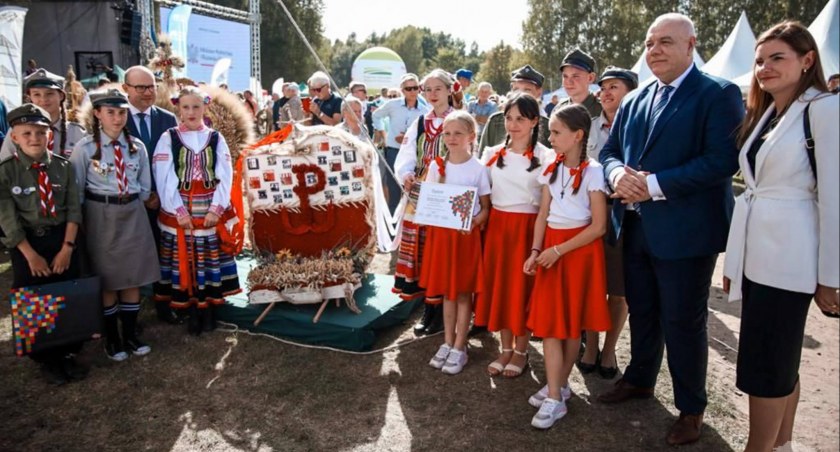 Żniwa dobiegły końca. Rolnicy podziękowali za tegoroczne plony