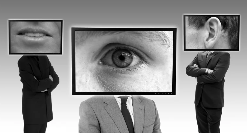 Nowoczesne technologie w służbie polityki. Dostajemy przekaz, który ma do nas trafić