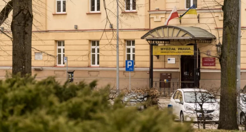 Wydział Prawa będzie publikował w brytyjskim Routledge