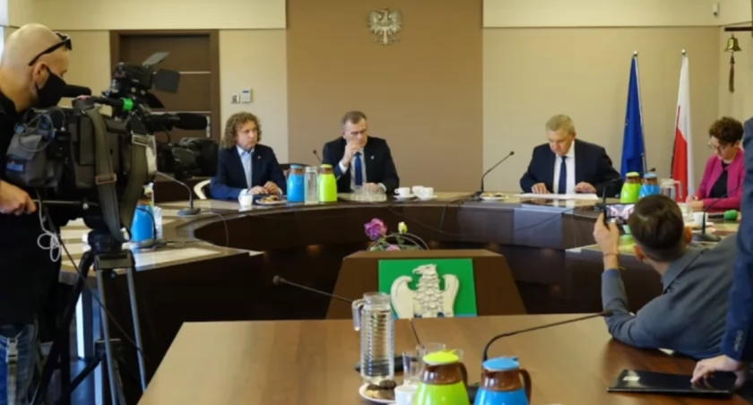 To Tadeusz Truskolaski nie chce już nielegalnych migrantów, którym chciał zapewniać mieszkania?