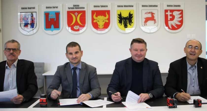 Droga powiatowa Saniki – Leśniki zostanie wyremontowana. Umowa została już podpisana