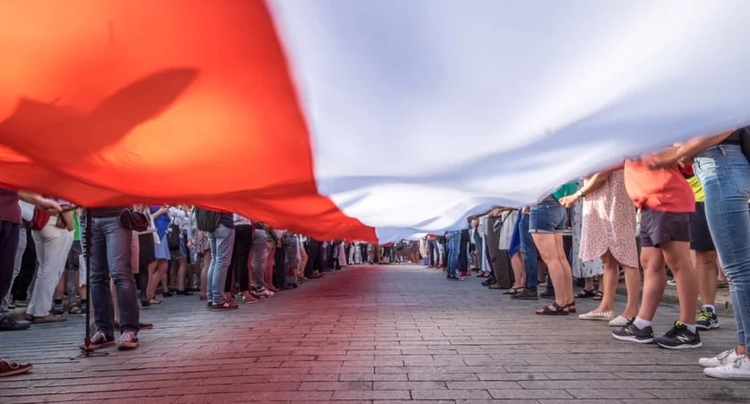 W gronie najbardziej przyjaznych językowo państw europejskich w czołówce znajduje się Polska