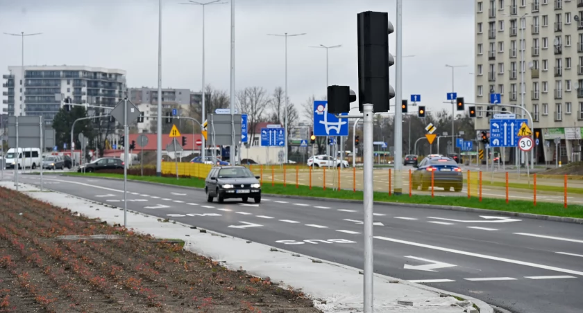 W końcu kierowcy mogą przejechać przez Bohaterów Monte Cassino. Na wylocie ze św. Rocha będzie budowany jeszcze tunel