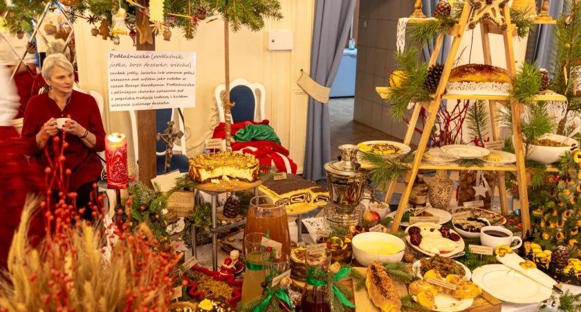 Dwóch zwycięzców Wojewódzkiego Konkursu Kulinarnego „Tradycyjny stół wigilijny”